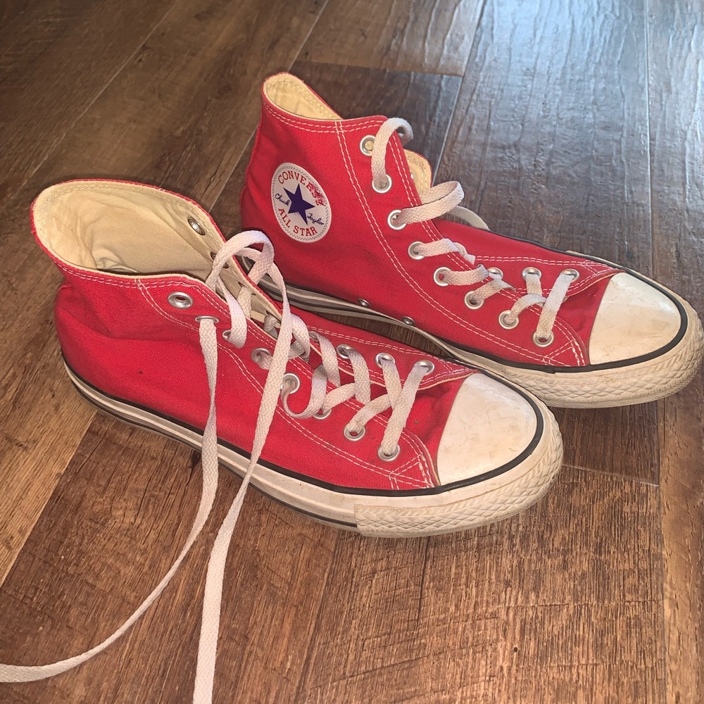 Womens High Top Converse Size 9.5